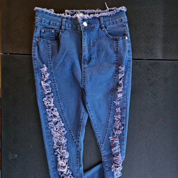 Just Q Aroma Design Women's Blue Destressed Fringe Waist Skinny Jeans Size L - Picture 4 of 16